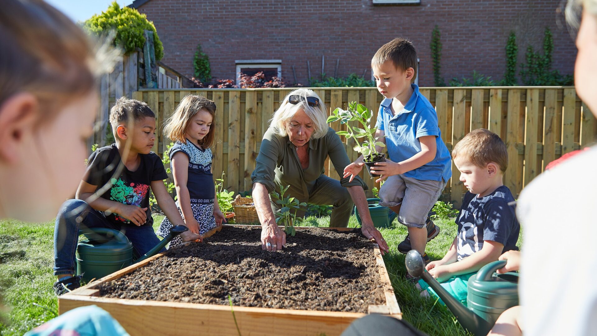 werken in de schoolmoestuin