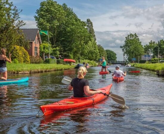 Kanoen door Kiel-Windeweer